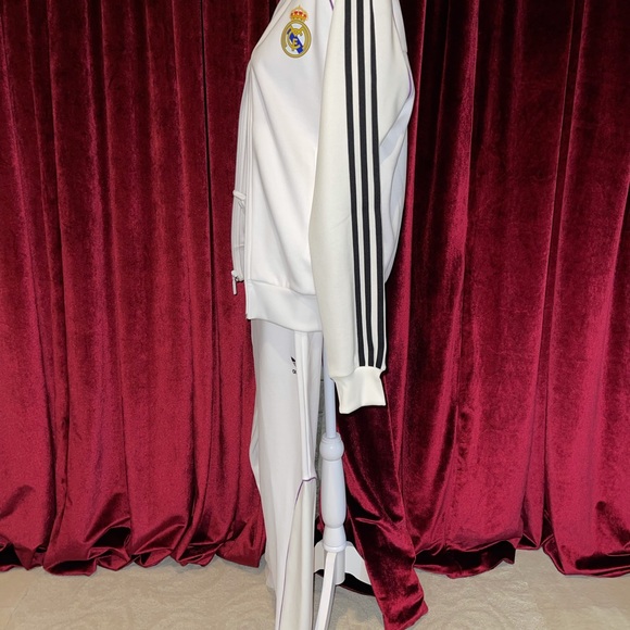 Adidas sweat suit - Picture 5 of 8